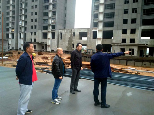 大秦置業(yè)公司國(guó)慶中秋期間慰問(wèn)神木一線員工