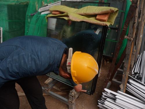 “安全、質(zhì)量、環(huán)?！比荦R下以優(yōu)異的成績迎接“十九大”的勝利召開