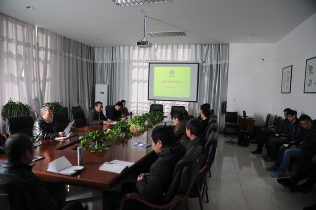 掘進(jìn)公司鐵軍訓(xùn)練營(yíng)正式開(kāi)營(yíng)