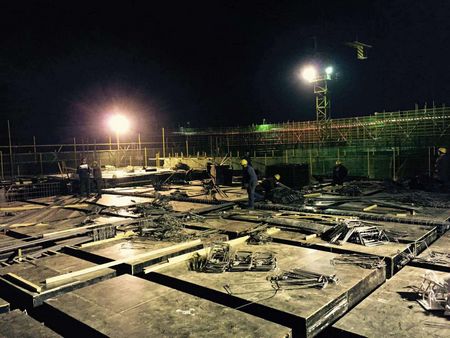 天工公司土建十五部承建的陜煤技術研究院1-3#樓施工進入沖刺階段