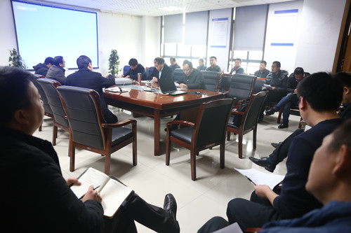 天工公司認(rèn)真?zhèn)鬟_(dá)陜煤集團2018年“兩會”精神