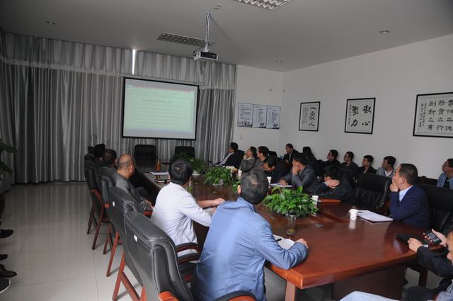 掘進公司認(rèn)真?zhèn)鬟_建設(shè)集團一季度市場開發(fā)工作會精神