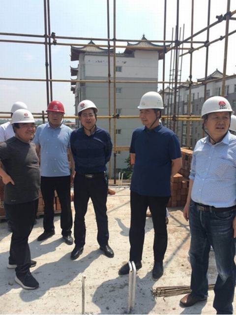 贠公法深入咸陽(yáng)分公司、天工公司、路橋分公司、澄合分公司工地檢查指導(dǎo)安全工作