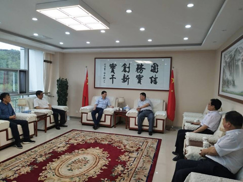 司正林、王寧一行到建莊礦業(yè)進(jìn)行座談交流