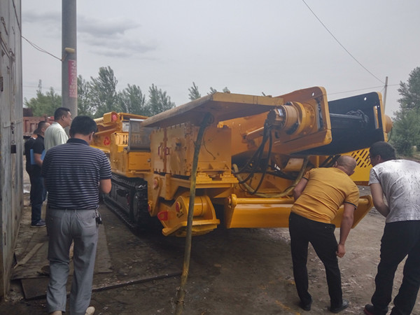 陜煤建設(shè)掘進(jìn)公司:驗收機(jī)電設(shè)備為紅柳林項目部安全生產(chǎn)保駕護(hù)航