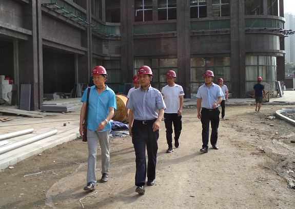 侯本英深入陜煤建設(shè)安康、漢中施工工地檢查指導(dǎo)工作