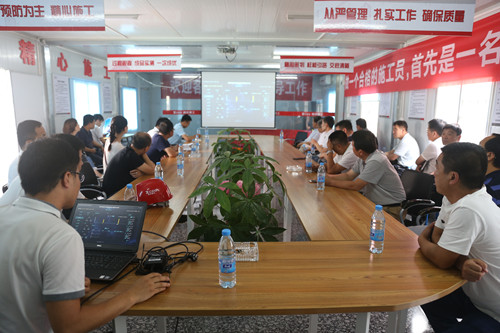 陜煤建設(shè)天工公司精心組織項(xiàng)目管理對(duì)標(biāo)  認(rèn)真開展施工現(xiàn)場(chǎng)觀摩學(xué)習(xí)