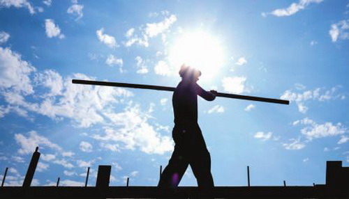 烈日下的堅(jiān)守