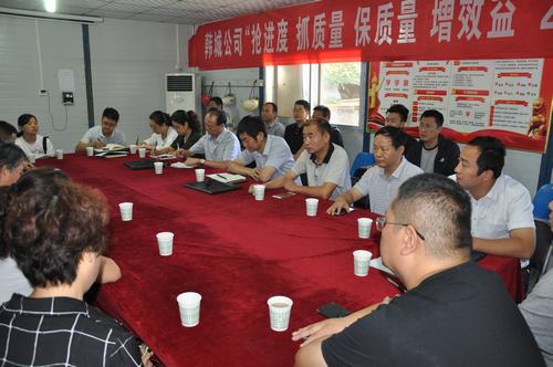 陜煤建設(shè)韓城分公司臨涺小區(qū)住宅樓及場區(qū)配套工程順利通過竣工驗(yàn)收