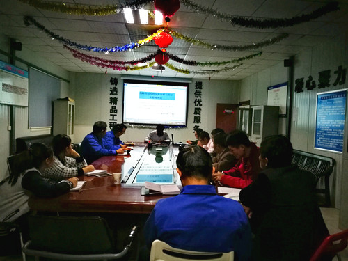 陜煤建設(shè)天工公司土建十五部職工專業(yè)知識(shí)課開(kāi)講了