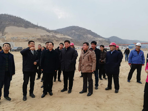 陜西省國(guó)資委、陜煤集團(tuán)領(lǐng)導(dǎo)蒞臨天工公司項(xiàng)目檢查工作