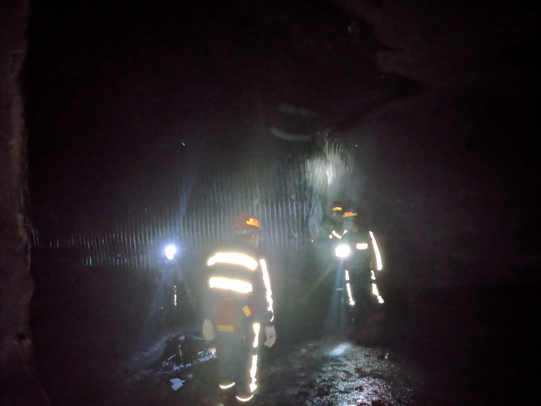 陜煤建設(shè)礦建三公司曹家灘項(xiàng)目部2-2煤回風(fēng)大巷圓滿完成合同內(nèi)掘進(jìn)工程