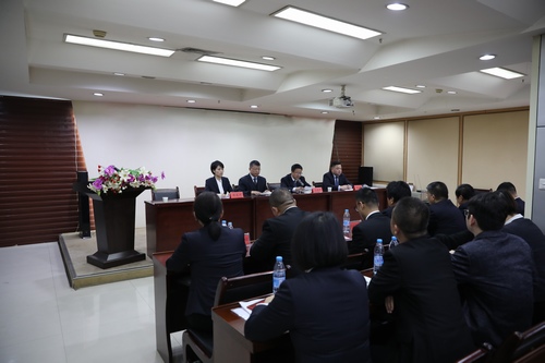 路橋分公司召開“講、敢、改”專題教育和違規(guī)收送禮金專項(xiàng)整治再動員會