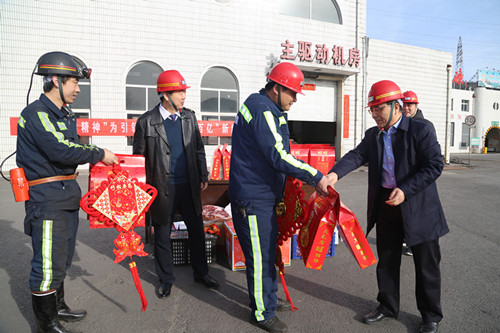 陜煤建設(shè)機(jī)電安裝公司：除夕，我和你一起在施工現(xiàn)場