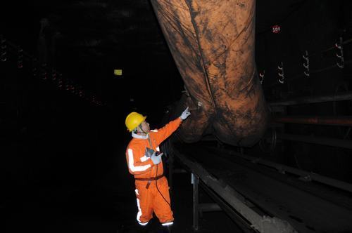 陜煤建設(shè)掘進(jìn)公司：嚴(yán)把安全紅線 “鐵軍”建設(shè)加速不超速
