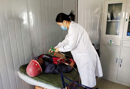 陜煤建設(shè)澄合分公司第十二項目部真情關(guān)愛農(nóng)民工 免費(fèi)體檢暖人心