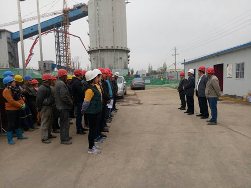 陜煤建設(shè)天工公司土建九部文家坡新增產(chǎn)品倉(cāng)1#倉(cāng)滑模順利啟動(dòng)