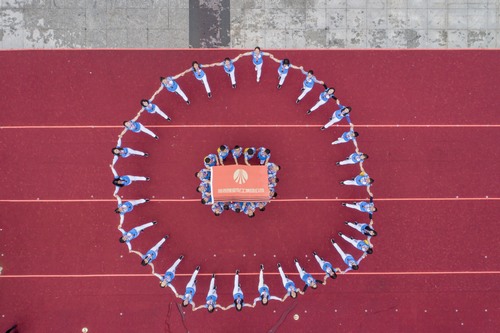 陜煤建設(shè)代表陜煤集團(tuán)榮獲陜西省國資委系統(tǒng)第二屆職工健身運(yùn)動會健步行“最美團(tuán)隊(duì)”獎