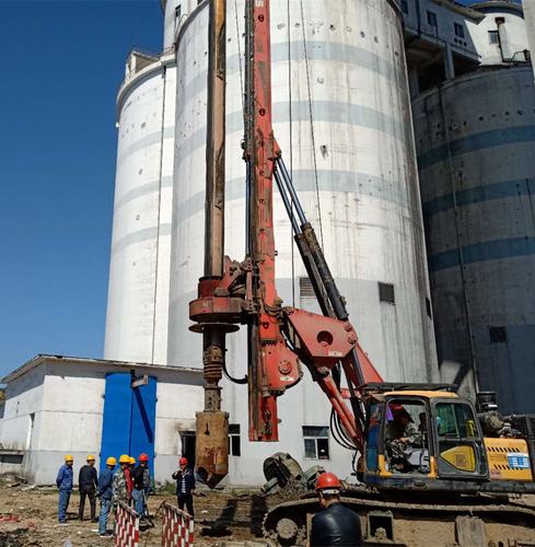 陜煤建設(shè)韓城分公司新建產(chǎn)品倉棧橋及轉(zhuǎn)載點(diǎn)工程首樁開鉆正式破土動工