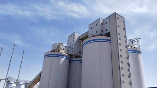 陜煤建設(shè)韓城分公司曹家灘選煤廠末煤倉工程順利通過竣工驗收