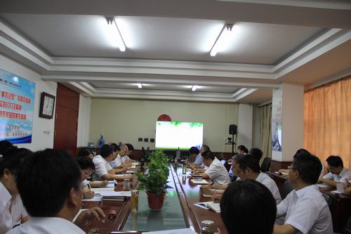 節(jié)能低碳，我們?cè)谛袆?dòng)！