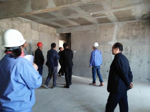 陜煤建設(shè)銅煤公司承建的銅煤二號白樺林小區(qū)1#、3#樓工程順利竣工驗(yàn)收