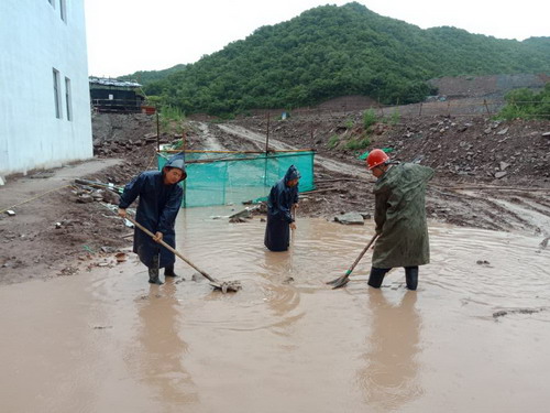 陜煤建設銅川公司第一項目部雨季三防“顯身手”