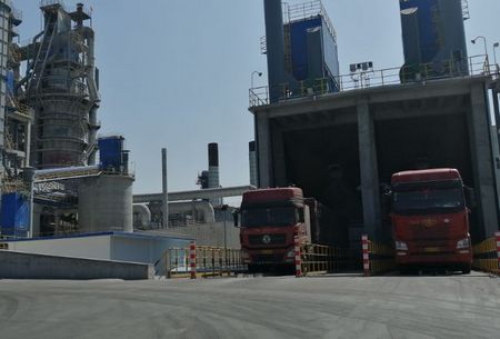 陜煤建設天工公司土建十部參建的錦源化工石灰石上料環(huán)境治理系統(tǒng)試運行成功