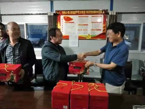 礦建二公司：月滿中秋，情暖人心