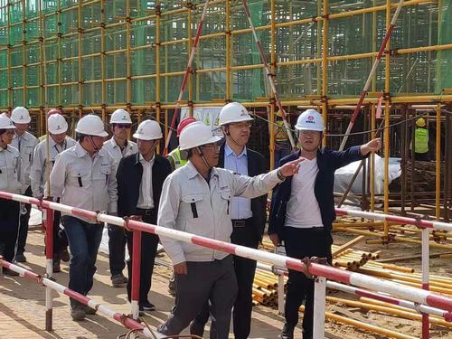 陜煤集團榆林化學公司領導宋世杰深入陜煤建設銅煤公司施工現(xiàn)場檢查指導工作