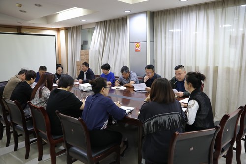 陜煤建設(shè)路橋分公司傳達(dá)學(xué)習(xí)集團主題教育總結(jié)會精神