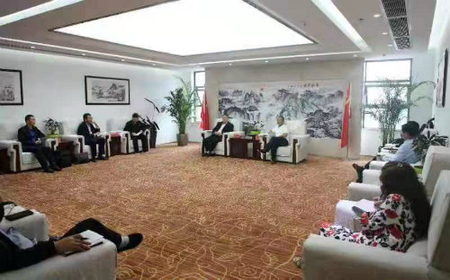 寧興剛代表陜煤集團(tuán)帶隊考察貴陽高新區(qū)