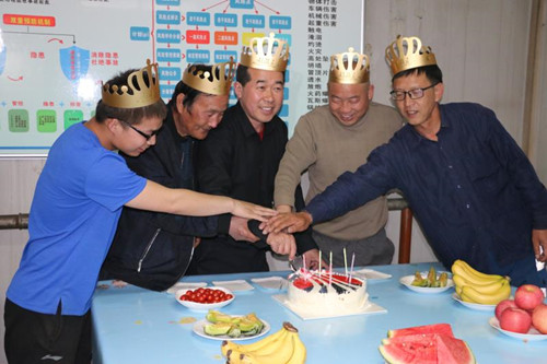 陜煤建設(shè)機電安裝公司服務(wù)職工實打?qū)?></div>
                                <div   id=