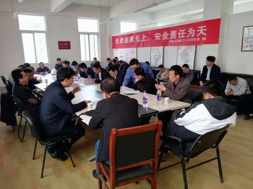 銅煤一、二號(hào)住宅小區(qū)最后一棟住宅樓順利通過竣工驗(yàn)收！