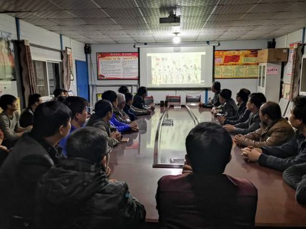 陜煤建設(shè)礦建二公司冶坪項(xiàng)目部用視聽盛宴樹牢防火意識(shí)，強(qiáng)化責(zé)任擔(dān)當(dāng)