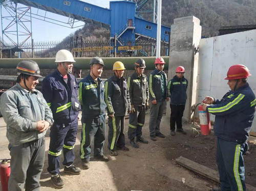 陜煤建設(shè)機電安裝公司開展消防安全演練活動