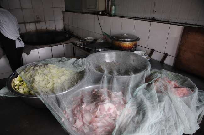 陜煤建設(shè)掘進(jìn)公司:重檢“兩堂一舍”保障工作更要保障生活