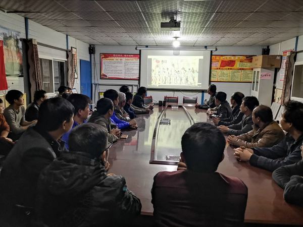 陜煤建設礦建二公司全力以赴擰緊責任螺絲上緊安全發(fā)條