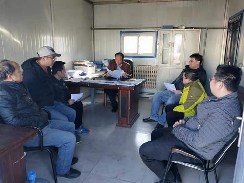 陜煤建設(shè)銅煤公司第二十一項(xiàng)目部黨支部組織開展黨課大家講活動