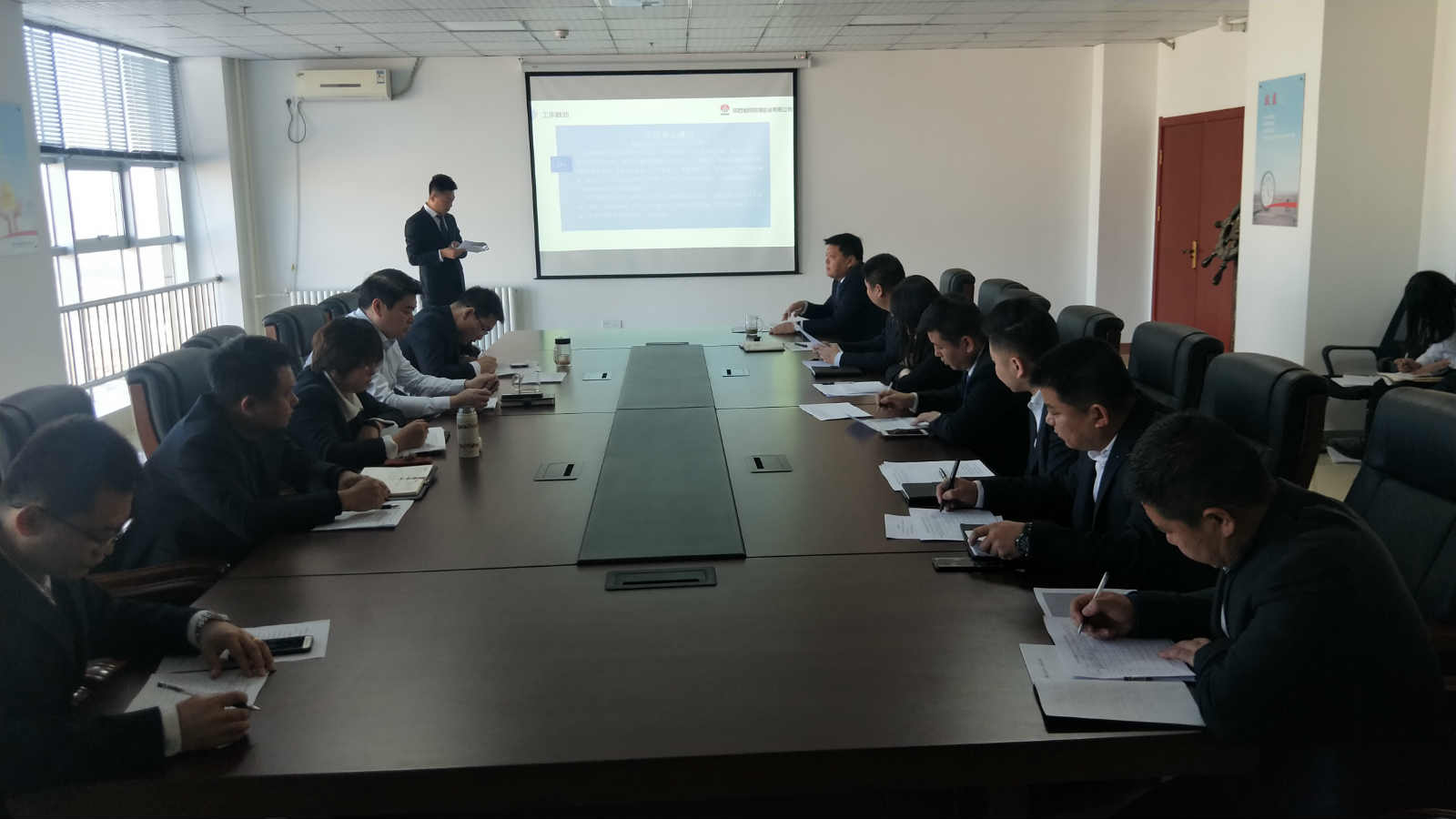 榆林公司召開2019年職工述職測評(píng)大會(huì)