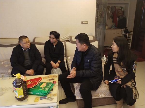 陜煤建設(shè)韓城分公司從“心”出發(fā)，慰問困難職工“暖人心”