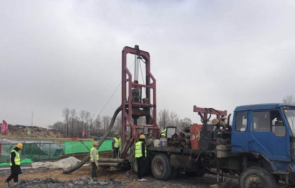 陜煤建設(shè)銅煤公司承建的靖神鐵路項(xiàng)目孟家灣站機(jī)輛中心工程順利開(kāi)工建設(shè)