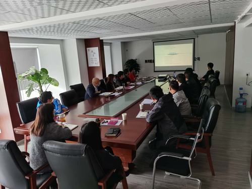 凝聚干勁促發(fā)展，改進(jìn)作風(fēng)勇?lián)?dāng)