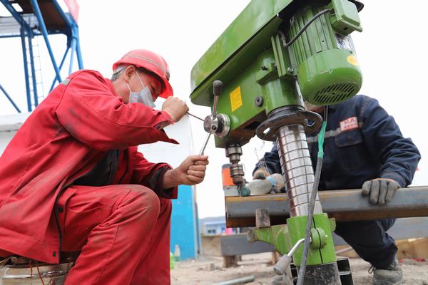 陜煤建設(shè)礦建二公司：內(nèi)練素質(zhì)外樹形象打造掘進鐵軍隊伍