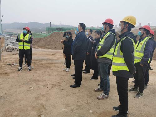 陜西省政府投資評(píng)審中心、陜西省發(fā)改委縣域處及咸陽(yáng)市發(fā)改委相關(guān)領(lǐng)導(dǎo)蒞臨銀西高鐵項(xiàng)目指導(dǎo)檢查工作