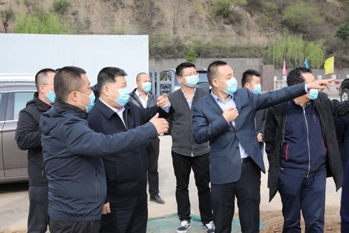 王寧一行赴黃陵礦業(yè)集團(tuán)洽談