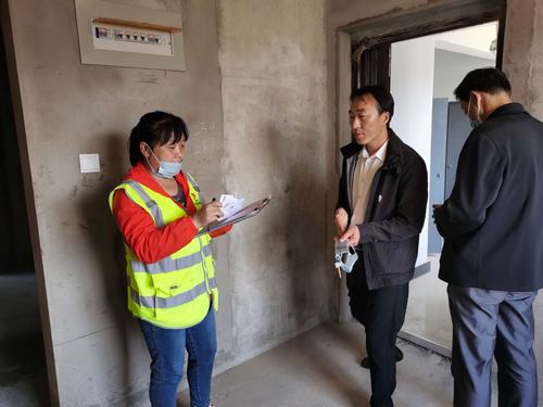 陜煤建設(shè)銅煤公司圓滿(mǎn)完成銅煤1#2#小區(qū)交房任務(wù)