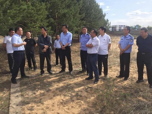 榆林市交通運(yùn)輸局局長(zhǎng)安欣一行蒞臨路橋分公司靖神鐵路項(xiàng)目開(kāi)展征遷調(diào)研工作
