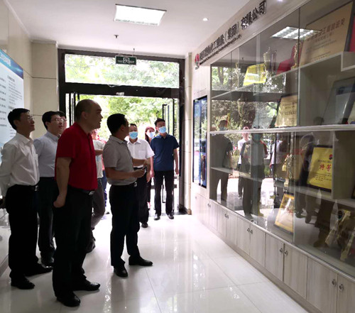 工商銀行西安分行來建設(shè)集團座談交流