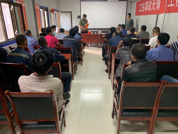 陜煤建設(shè)韓城分公司安裝三項(xiàng)目部“雙向聯(lián)動(dòng)”筑牢安全生產(chǎn)防線(xiàn)